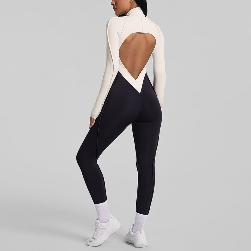 Yoga Fitness Girl - بدلة يوجا نسائية ضيقة بتصميم مفرغ