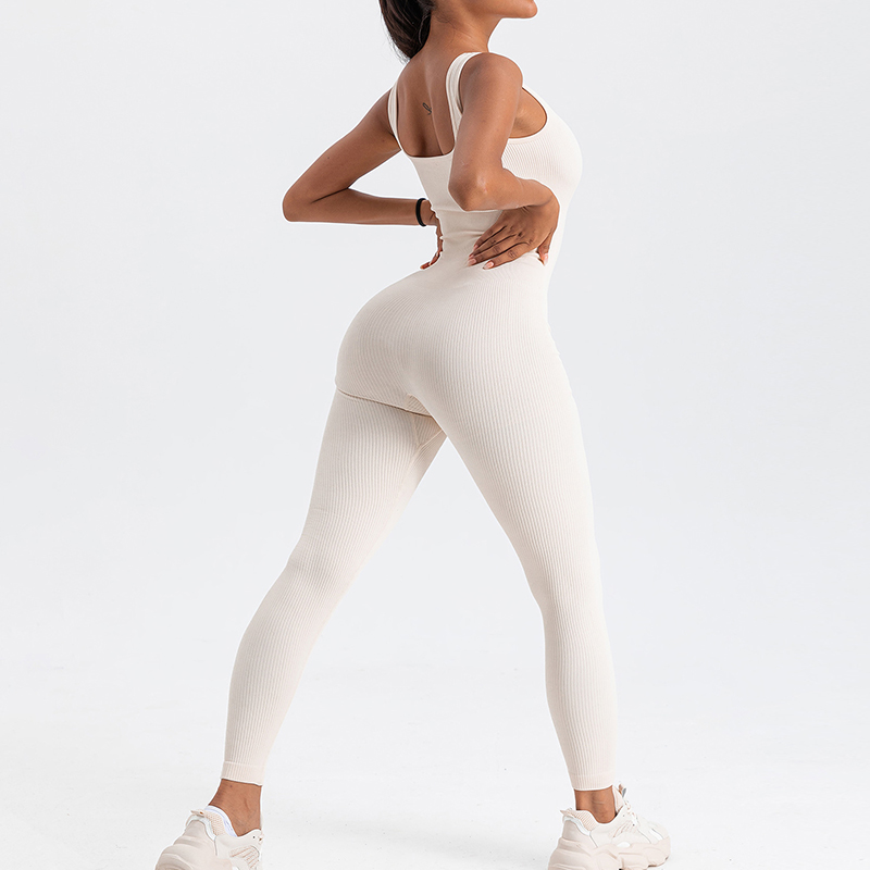 للمرأة السروال القصير كم طويل  - مراجعة Yoga Fitness Fit Club وسعره