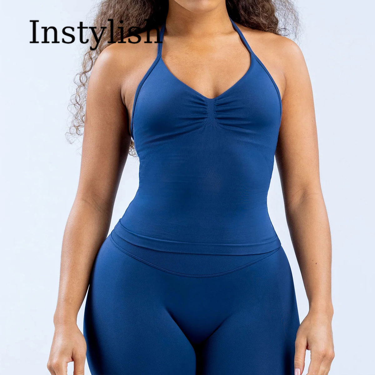 طقم يوجا نسائي من قطعتين بدون  - مراجعة Yoga And Fitness وسعره